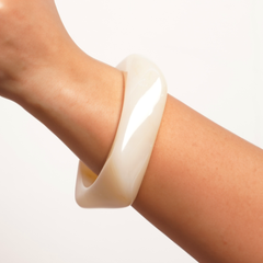 Cream Swirl Resin Bangle